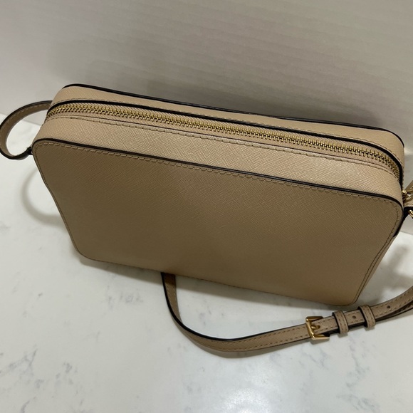 Michael Kors Tan Crossbody Bag - Picture 4 of 8